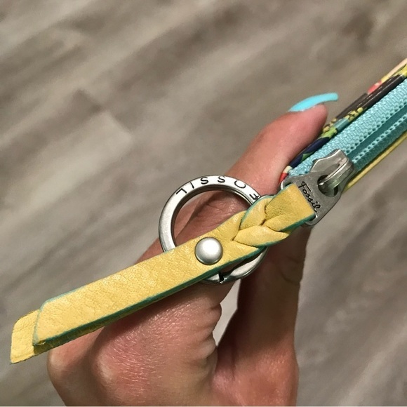 Fossil Keychain Zip ID Case Card Holder Wristlet Colorful Pattern Blue Yellow - Picture 5 of 7